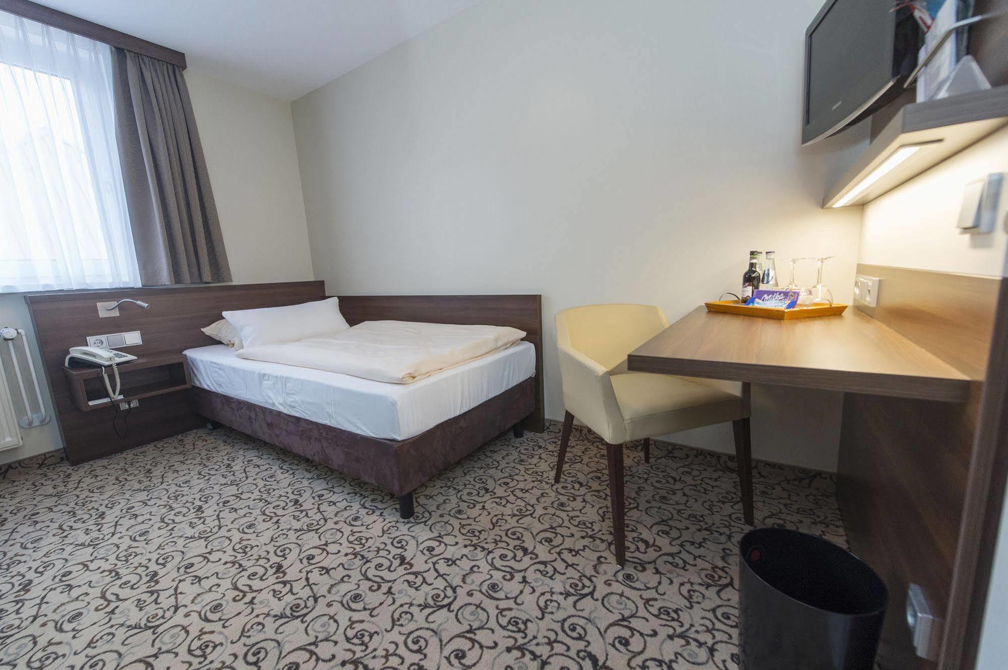 Landgut Stemmen Hotel ภายนอก รูปภาพ